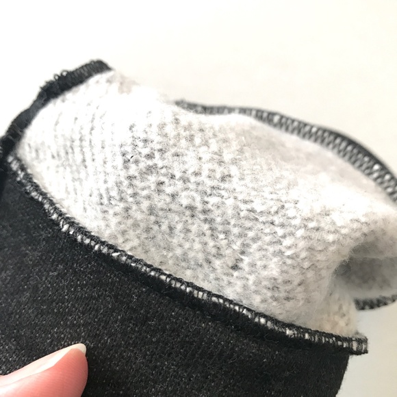 Black Fleece Gloves Winter Hand Warmers Wrist Length Fingerless Mens Womens Soft - Picture 5 of 5